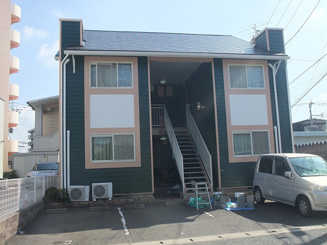 アパート外壁塗装の適切なタイミングとは?先延ばしOKなケースも解説